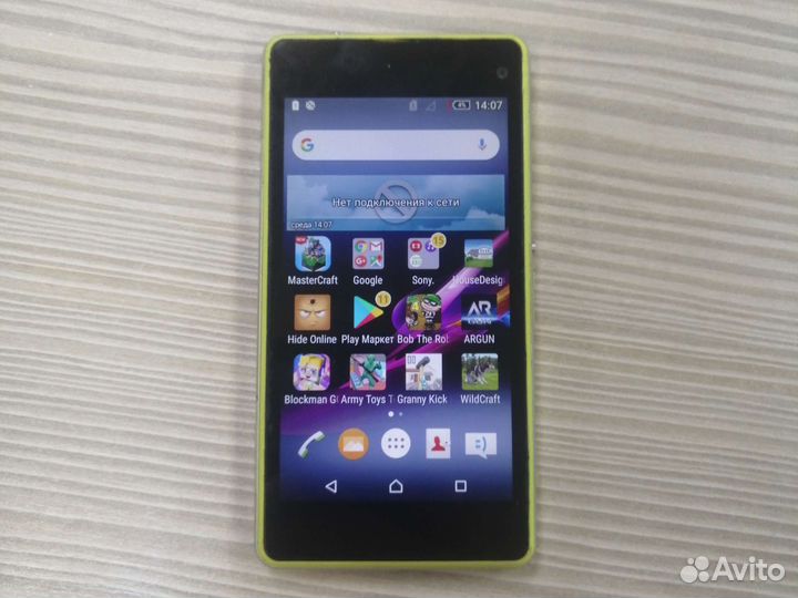 Телефон Sony Xperia z1