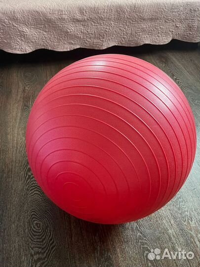 Гимнастический мяч Тривес