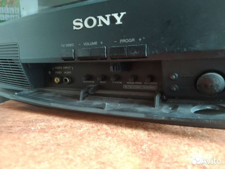 Телевизор Sony trinitron