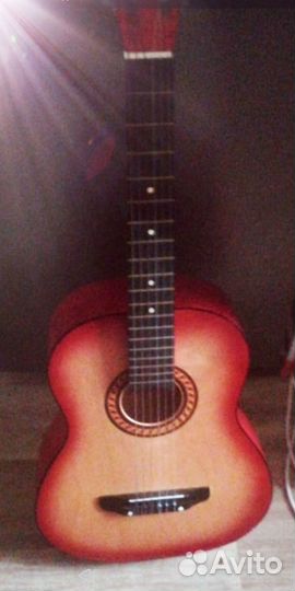 Продам гитару