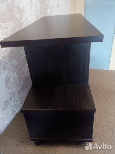 Тумбочка р-р 90х56х35