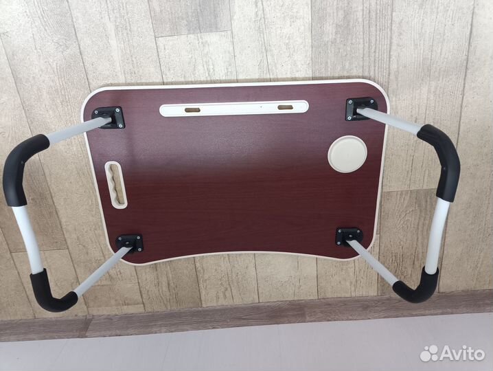 Столик для ноутбука. Раскладной