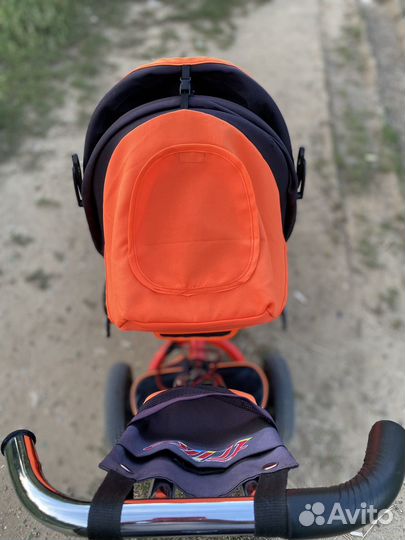 Детский велосипед с ручкой