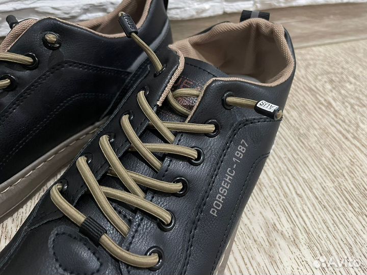 Кроссовки кеды