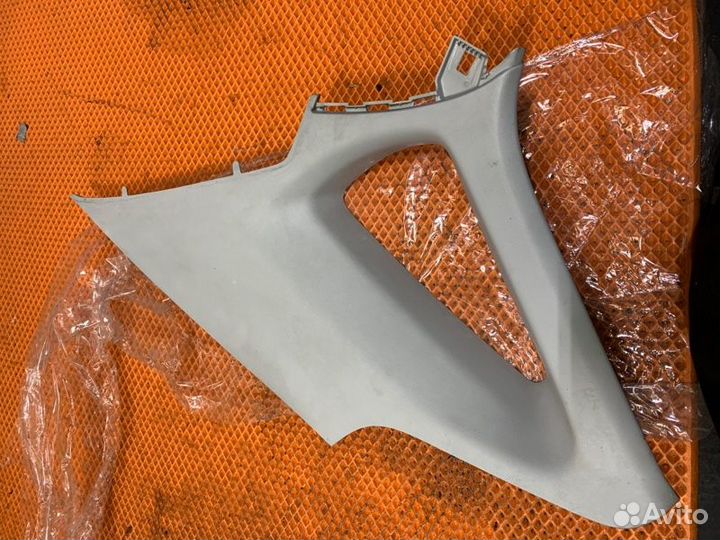 Обшивка салона Volkswagen Polo V 1.6 cfna 2011