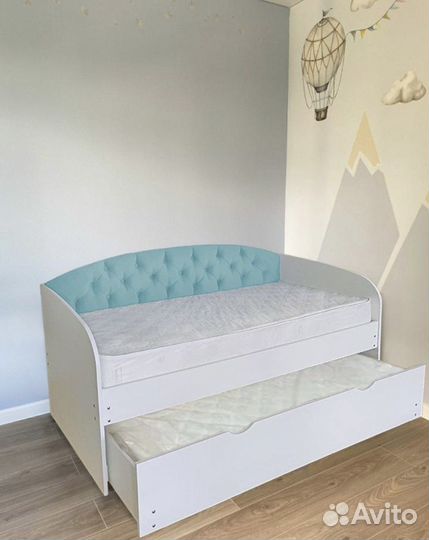 Кровать с дополнительным спальным местом