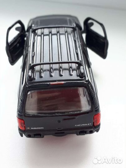 Модель авто chevrolet suburvan