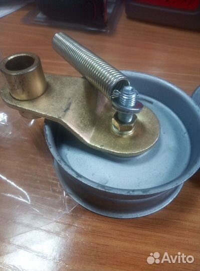 Ролик натяжения ремня мотоблока