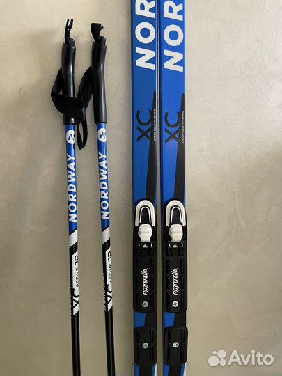 Беговые лыжи полный комплект