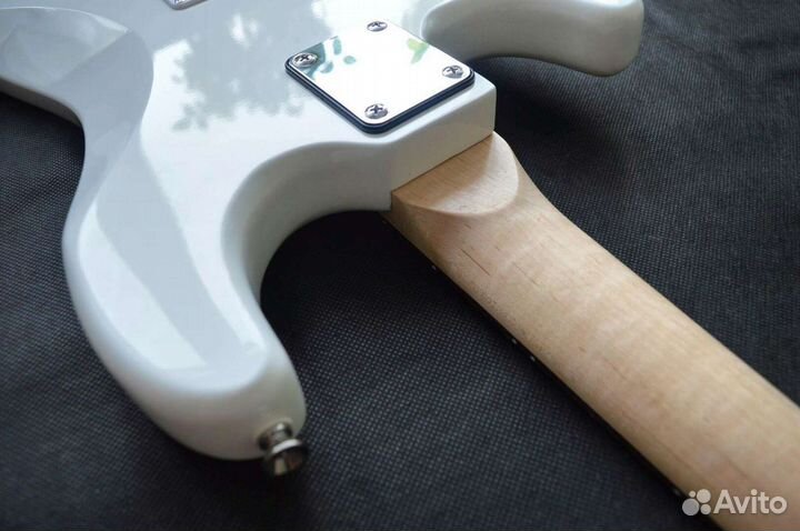 Электрогитара Fabio st100 wh