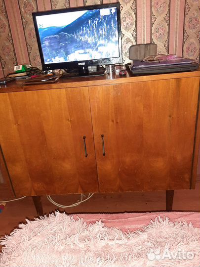 Тумба под телевизор, для пост. белья и прочего