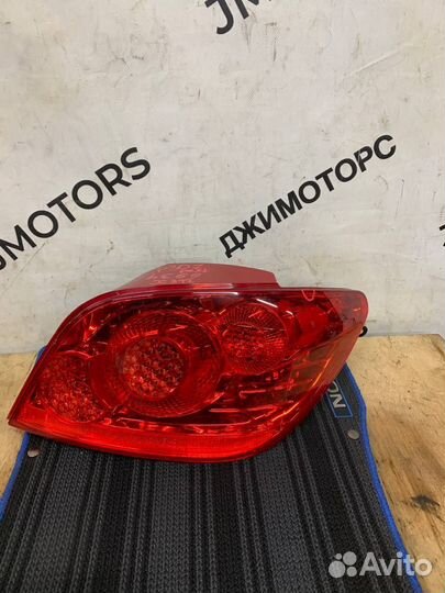 Фонарь задний правый Peugeot 307 хэтч рестайлинг