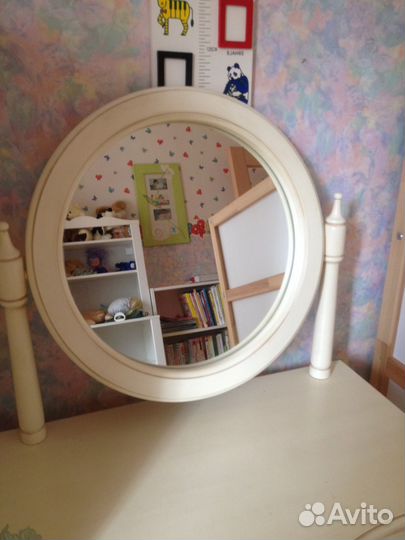 Туалетный столик для девочки