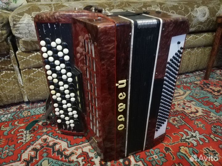 Баян