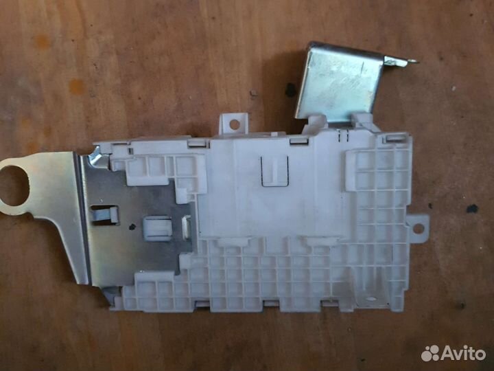 Блок предохранителя для Mazda bdb567560f