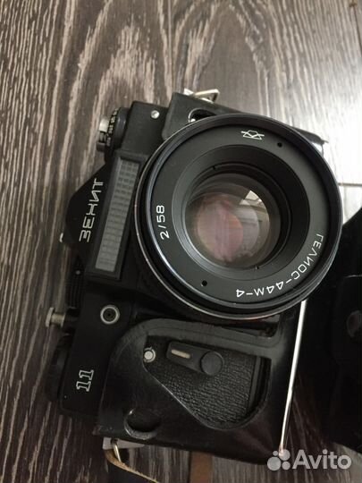 Фотоаппарат zenit-11 с объективом Гелиос 44М-4
