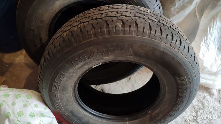 Bridgestone Dueler H/T 265/70 R16