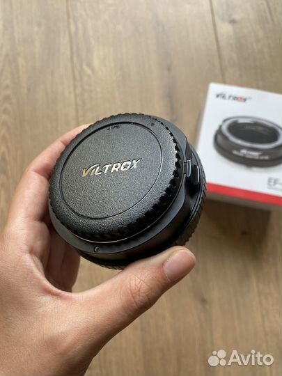 Переходное кольцо Viltrox EF-R2