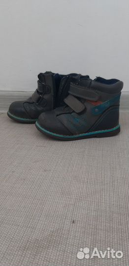 Ботинки 25р