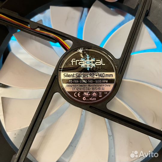Вентиляторы Fractal silent series r2 140mm