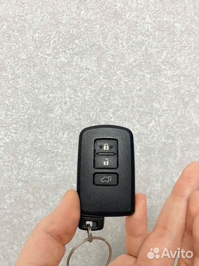 Смарт ключ toyota rav4