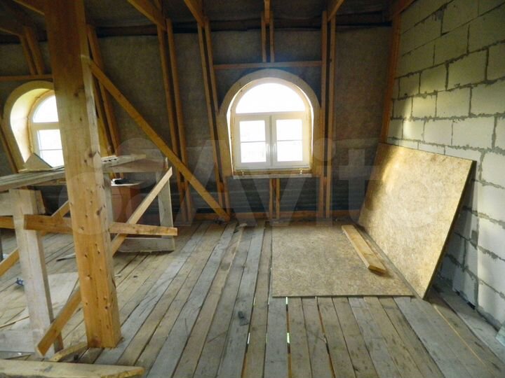 Дом 312 м² на участке 6 сот.