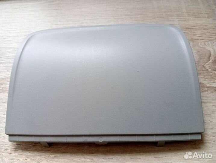 Заглушка очечника Skoda Octavia A7 5E0877521