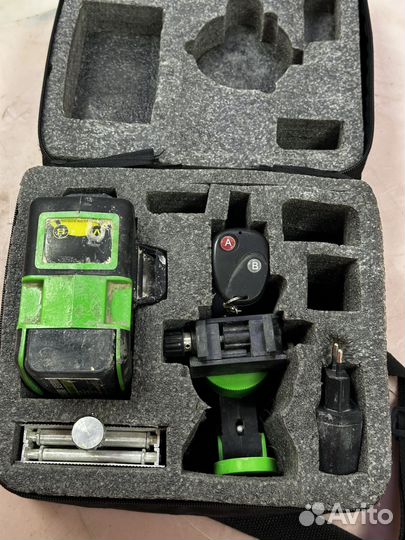 Лазерный уровень Hilda 3D 12 линий зеленый луч