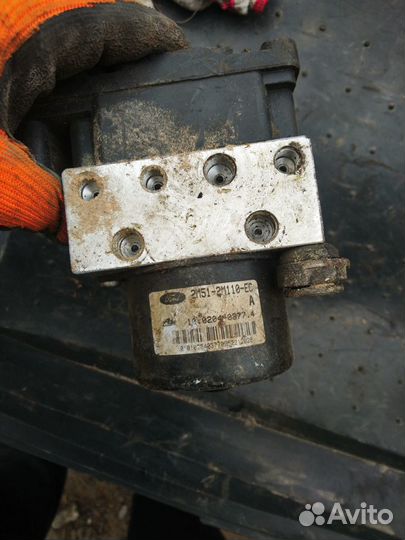 Блок ABS (насос) Ford Focus 1 1998-2005