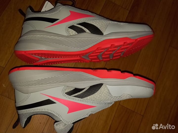 Кроссовки Reebok новые