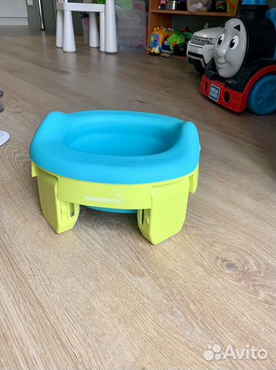 Дорожный горшок и насадка на унитаз roxy kids новы