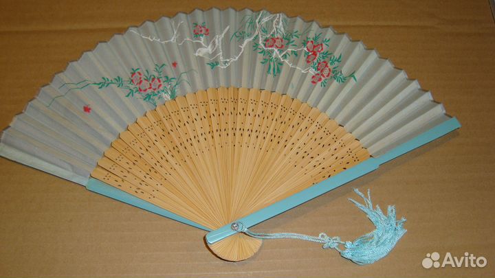 Веер. Бумага. Дерево. Китай
