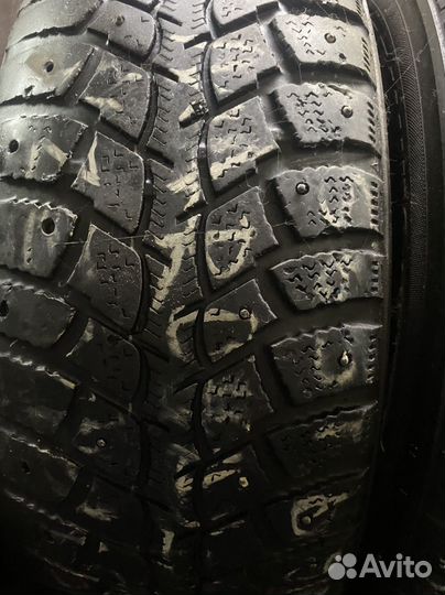Marshal I'Zen Ice King KW21 215/65 R16 99V