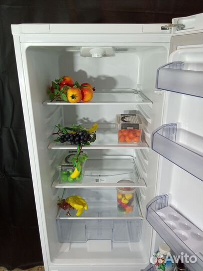 Холодильник Beko новый к.гарантия