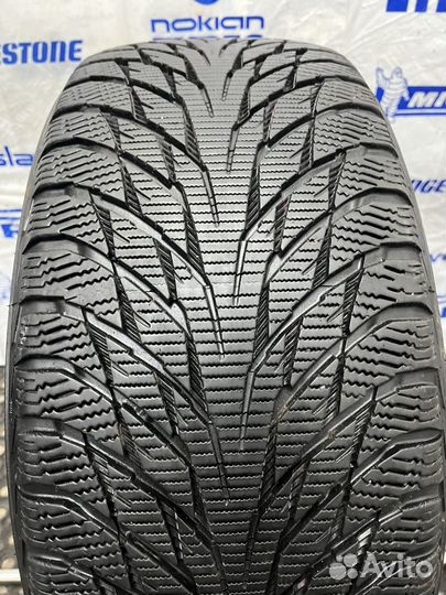 Nokian Tyres Hakkapeliitta R2 245/40 R20