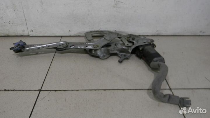 Стеклоподъемник электрический задний левый