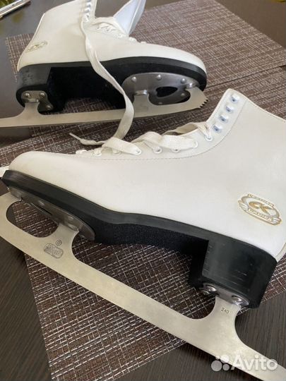 Коньки натуральная кожа