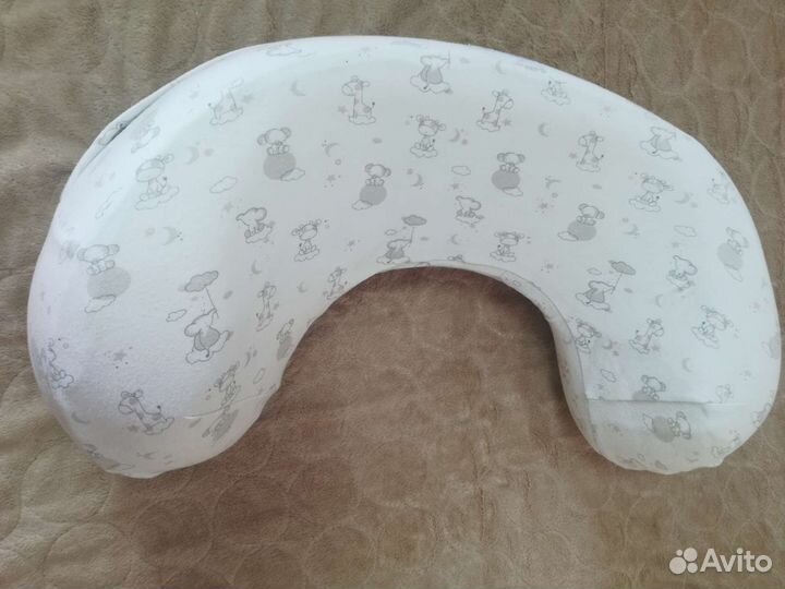 Подушка для кормления анатомическая