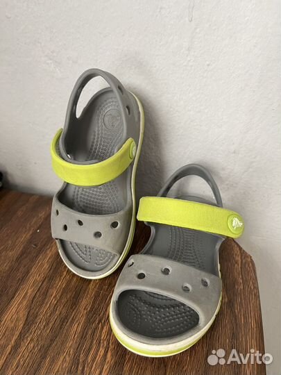 Сандалии crocs c7