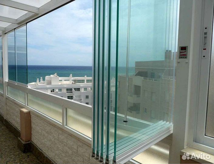 Безрамное остекление раздвижной системой