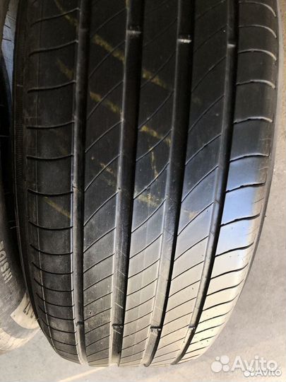 Michelin Primacy 4 215/65 R17