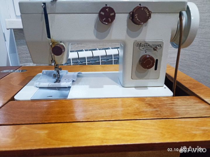 Швейная машина чайка 143