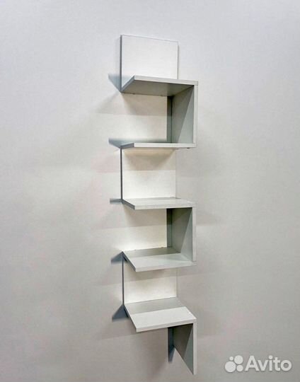 Полка настенная угловая