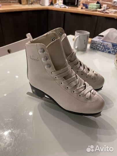 Коньки фигурные 30 размер