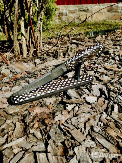 Авторский нож ручной работы с подставкой