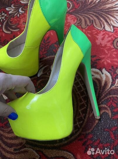 Туфли для пиллона,шпилька