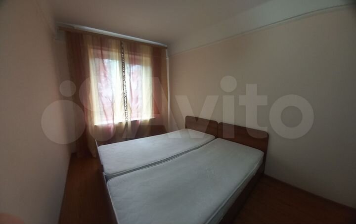 2-к. квартира, 61 м², 2/5 эт.