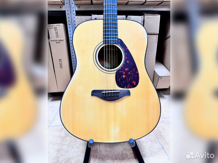 Гитара Yamaha FG800