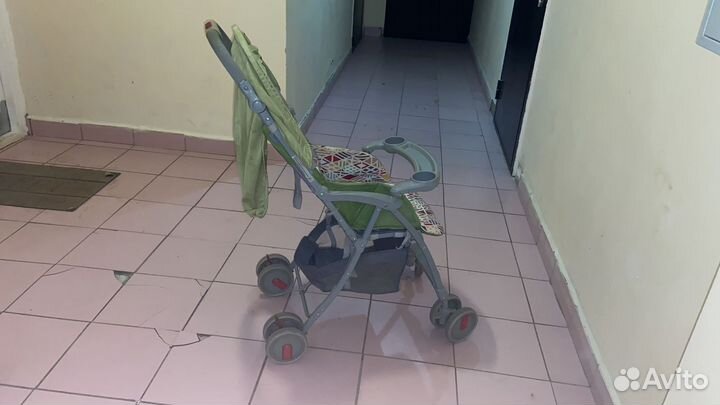 Прогулочная коляска