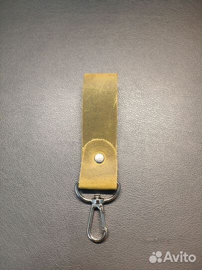 Брелок из натуральной кожи